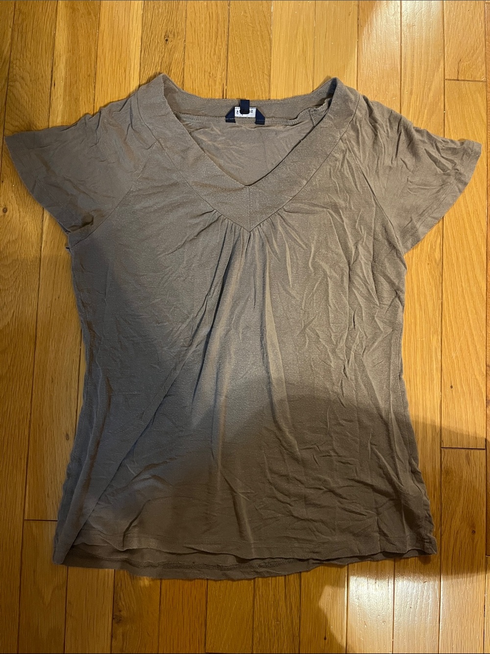 Reitmans brown flowy t shirt